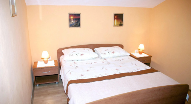 Apartment With one Bedroom in Prvic Luka, With Wonderful sea View, Fur, Rezervasyon Daire Srima Šibenik