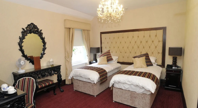 Lyons Nant Hall Hotel, Забронировать Отель Отели Престатин с парковкой, Парковка