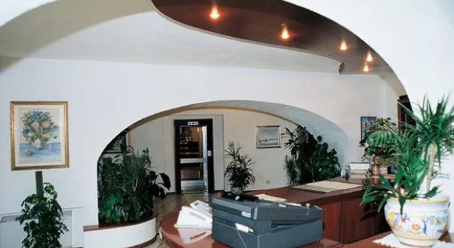 Hotel Gabbiano, Забронировать Отель Отели Маратея с бассейном, Бассейн