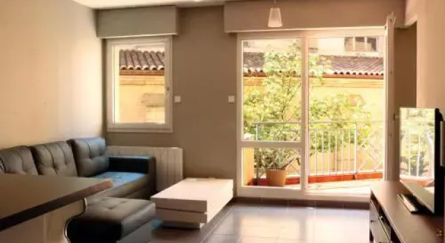 Appartement Le Saint-Etienne avec Terrasse, Забронировать Апартаменты/квартира Бон Bourgogne Wine Route