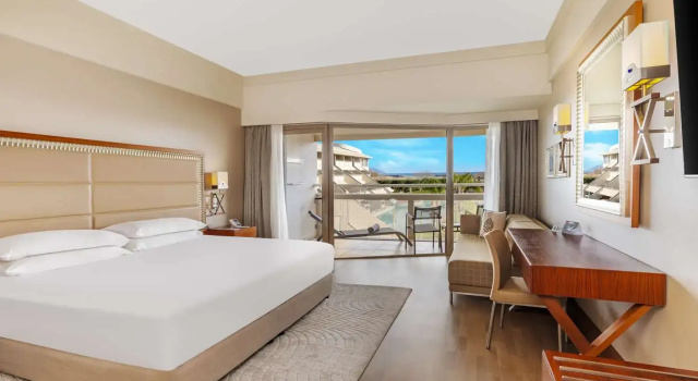 Двухместный номер Pool Access с видом на море Hilton Dalaman Sarigerme Resort & Golf