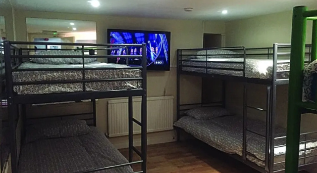 Кровать в общем номере Bobby's Bunkhouse - Hostel