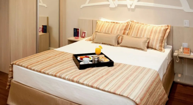 Полулюкс FLAT NO MERCURE BRASÍLIA LIDER, AO LADO DA ESPLANADA DOS MINISTÉRIOS, ESTÁDIO MANÉ GARRINCHA E CENTRO DE CONVENÇÕES, COM PISCINA, ACADEMIA, RESTAURANTE, RECEPÇÃO 24HS By REI DOS FLATS