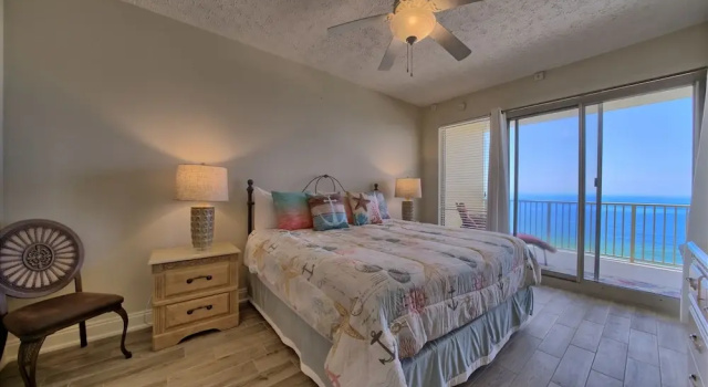 Marvelous Condo with Beachside Pool and Free Poolside WiFi - Unit 0902 by RedAwning