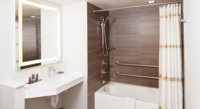 Номер Standard Minneapolis Marriott Southwest