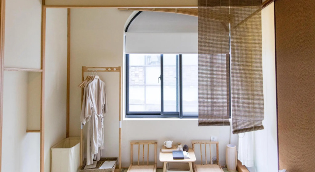 Номер Deluxe Shanghai Xintiandi Former French Historical Area Hotel