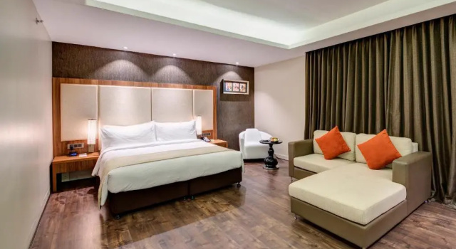 Двухместный полулюкс Holiday Inn Kolkata Airport by IHG