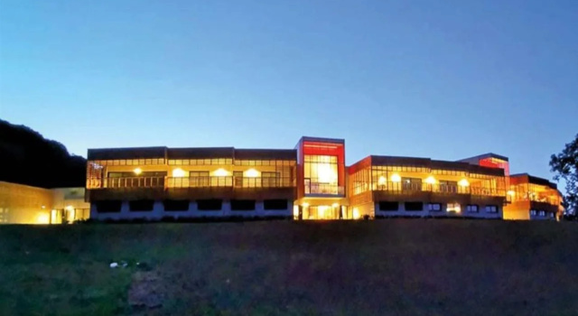 Mildiss Hotel Spa & Restaurant, BW Signature Collection, Забронировать Курортный отель Бес-э-Сент-Анастез Massif du Sancy
