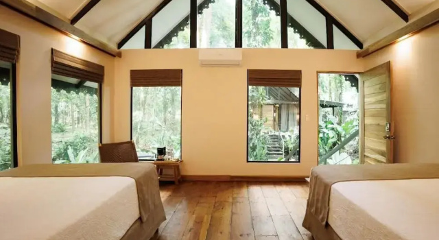 Четырёхместный номер Deluxe Almonds & Corals Boutique Hotel