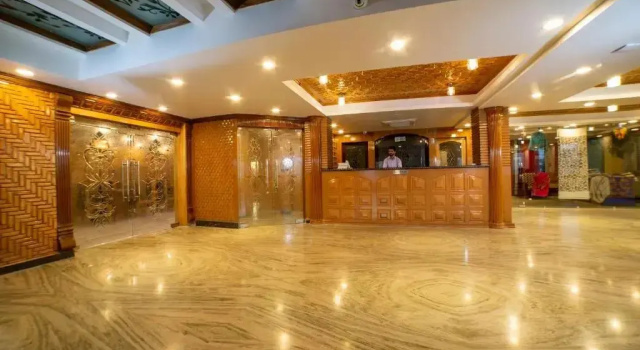 Opera Inn by OYO Rooms