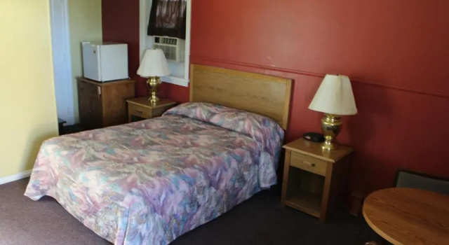 Номер Deluxe Crest Motel