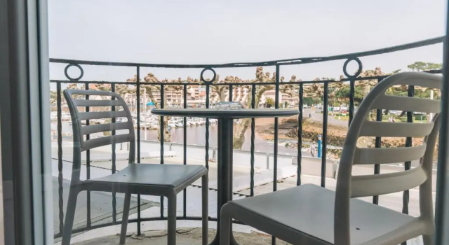 Двухместный номер Standard с балконом Hotel du Cap