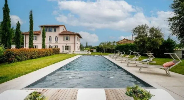 Villa Alpaca in Orentano, Забронировать Вилла Кастельфранко-ди-Сотто Тоскана