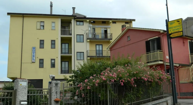 Hotel Caimo Bed-Breakfast