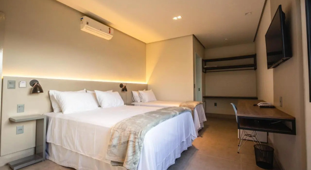 Naim Hotel