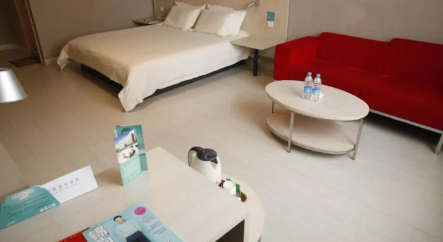 Двухместный номер Business Jinjiang Inn Urumqi Hongqi Road Branch