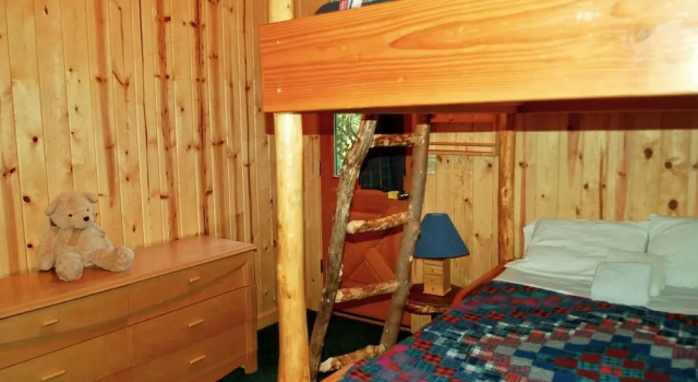 Snowline Cabin 47 - A Rustic Vacation Home With Modern Charm a hot tub and Wifi, Забронировать Дом для отпуска Мейпл Фолс Вашингтон