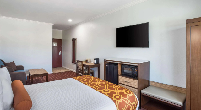 Rodeway Inn & Suites Pasadena