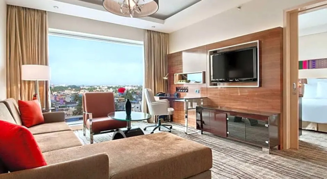 Двухместный полулюкс Hilton Chennai