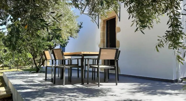 Коттедж c 1 комнатой Kamara Bridge House, spacious 1-bedroom quiet retreat