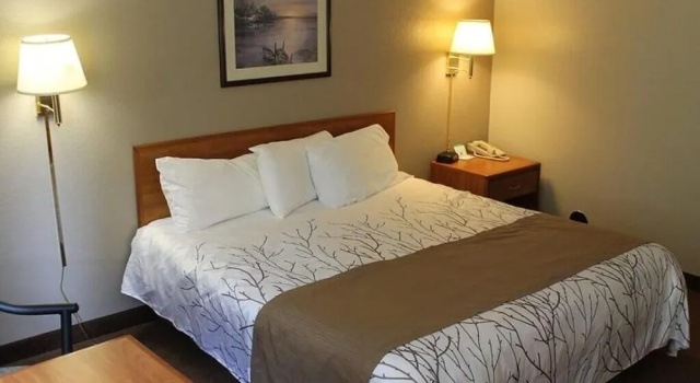 Edmore Inn, Varaa Hotelli Edmore 
