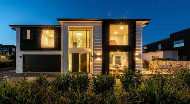 LongBay Spacious Luxurious 5 Bdrm House, Rezervovat Rekreační dům Torbay Auckland