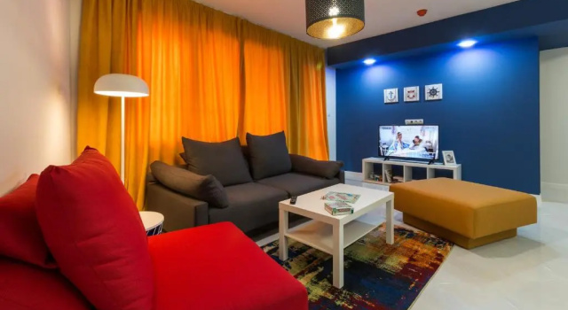 Pop your C-O-L-O-R-S - Funky and Modern 1BDR. Apt.