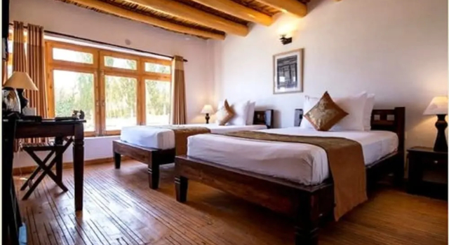 Люкс с балконом Saboo Resorts