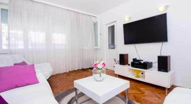 Apartment Luce, Забронировать Апартаменты/квартира Сплит Брач