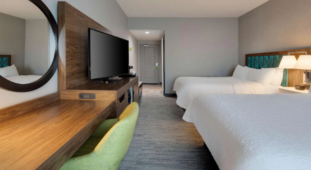 Четырёхместный номер Standard Hampton Inn & Suites DIberville Biloxi