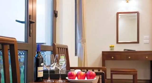 Люкс Premier Binh Anh Hotel