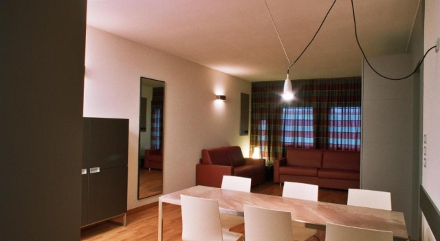 Люкс Annex Building с 2 комнатами Wall Art Hotel & Residence