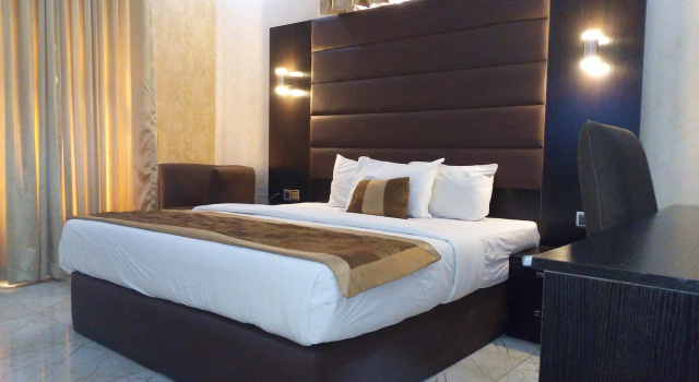 Bana Hotel & Suites