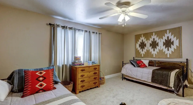 Flagstaff Townhome w/ Patio ~ 4 Mi to Downtown!