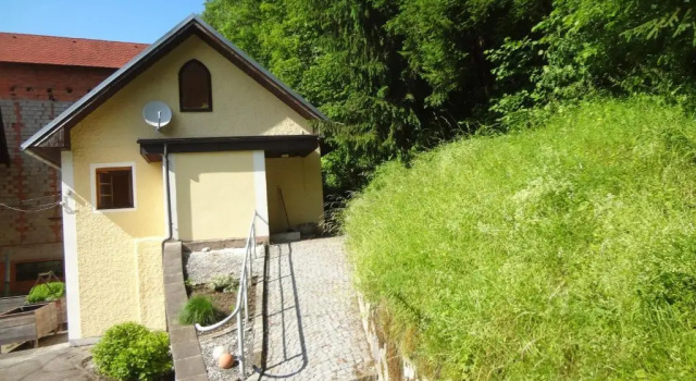 Коттедж с 2 комнатами Waldrefugium nahe Gmunden - Ferienapartment für Familie und Hund