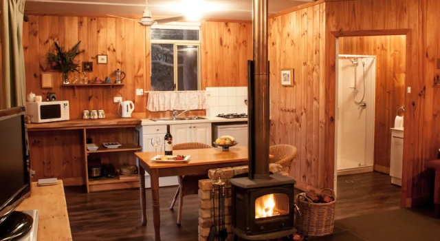 Коттедж с балконом Balingup Heights Hilltop Forest Cottages