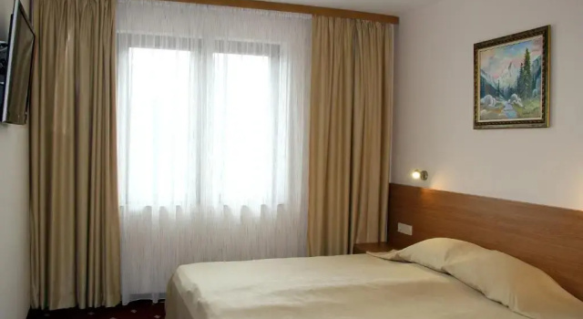Hotel Coop Rozhen, Забронировать Отель Пампорово 