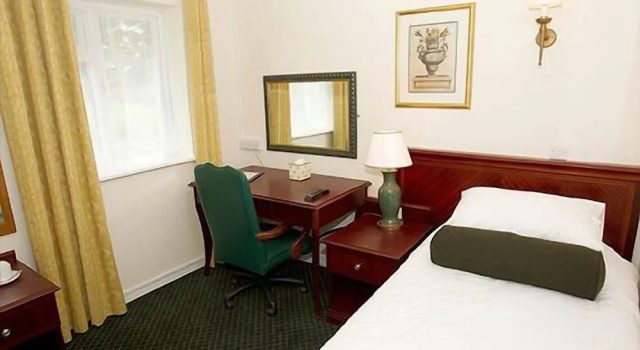 Одноместный номер Standard Bells Hotel