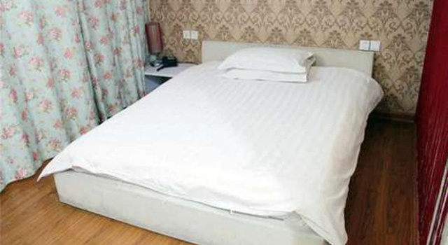 Huiya Hotel, Rezerwuj Hotel Hotele w Nankin z Parkingiem, Parking