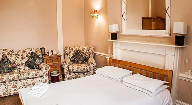 Номер Superior The Queensbury Hotel