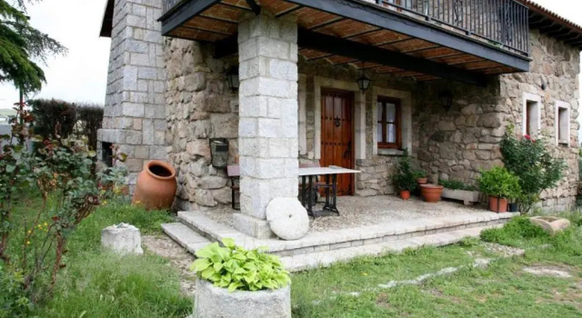 CASA TEO, Забронировать Отель Отели Наррильос-де-Сан-Леонардо с парковкой, Парковка
