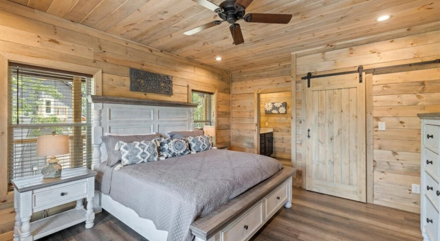 Red Sky Ridge 5 Bedroom Cabin by RedAwning, Забронировать Дом для отпуска Отели Great Smoky Mountains National Park с парковкой, Парковка