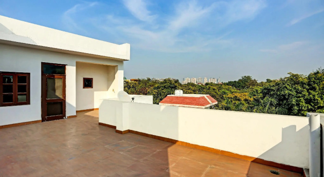 OYO 73745 Hotel Royal Green Residency