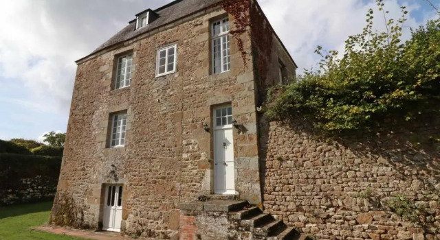 Maison du Chapelain : Charme en Suisse Normande, Animaux acceptés - FR-1-497-54, Varaa Hotelli Potigny Basse-Normandie