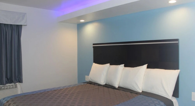 DAY N NIGHT INN - Near Universal Studios Hollywood, Забронировать Отель Отели Большого Лос-Анджелеса с парковкой, Парковка