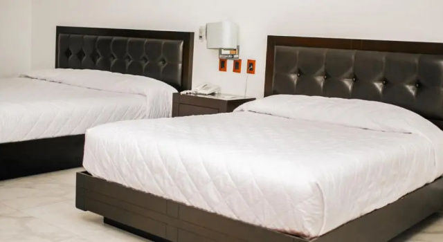 Hotel María Dolores San Luis Potosí, Varaa Hotelli Guanajuato hotellit, joissa on uima-allas, Uima-allas
