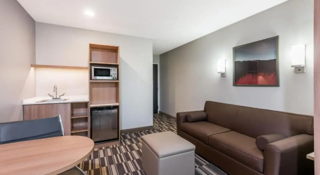 Люкс Microtel Inn & Suites by Wyndham New Martinsville