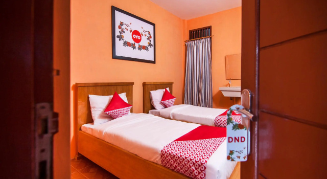 Двухместный номер Standard RedDoorz at Serdika Pavilion Berastagi
