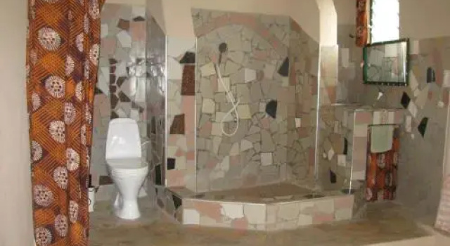 The Green Ranch, Book Hotel Abonu Lake Bosumtwi