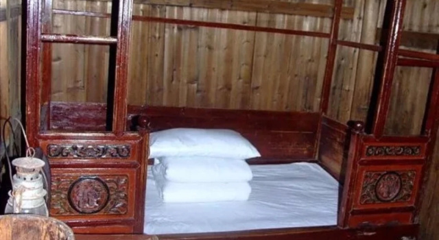 Wuyuan Qingyuan Guanting Guest House, Забронировать Гостевой дом Шанрао Цзянси